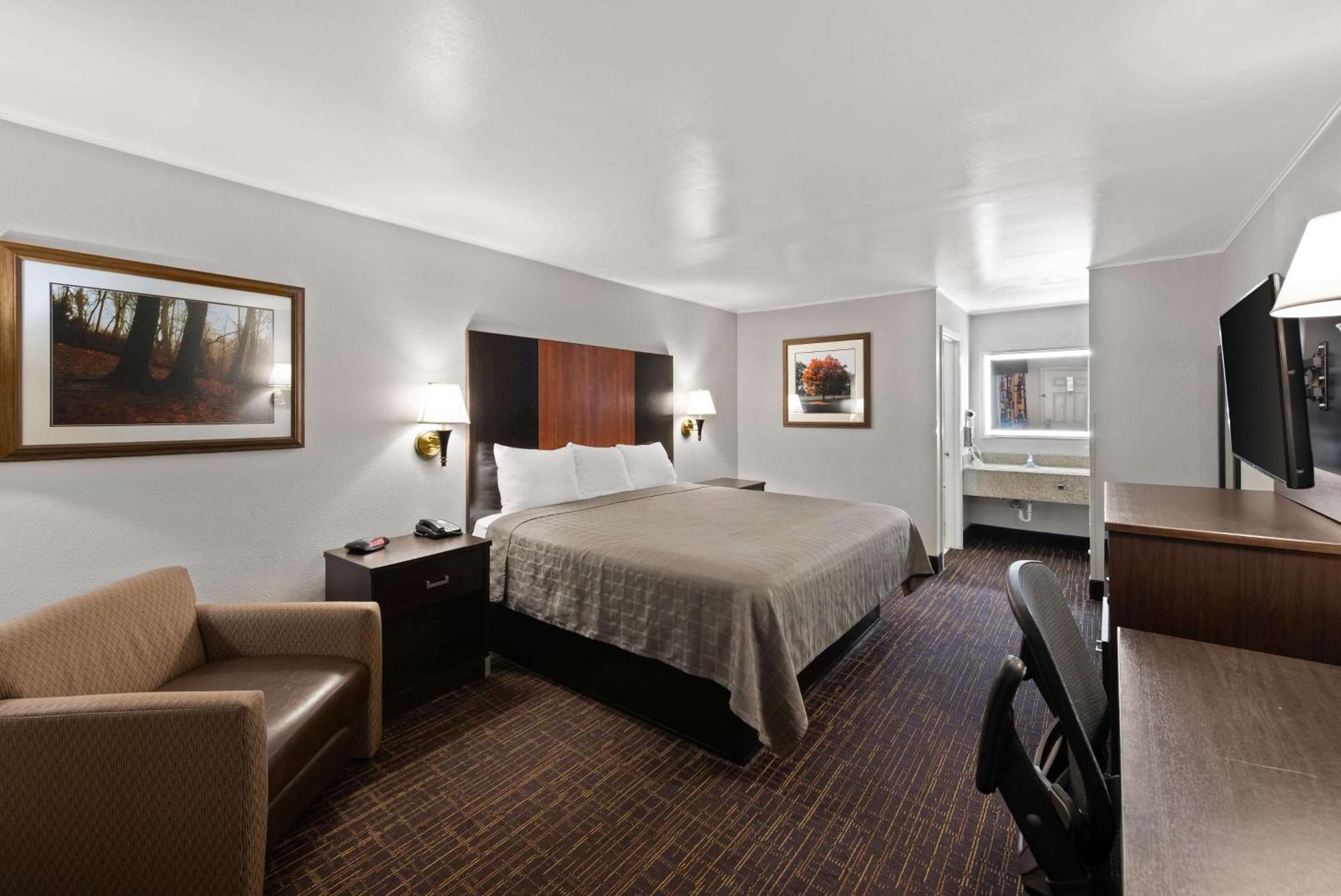Best Western Executive Inn Grove Stadt Exterior foto