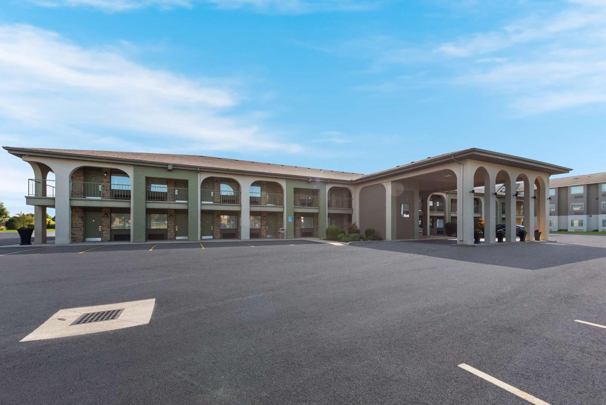 Best Western Executive Inn Grove Stadt Exterior foto
