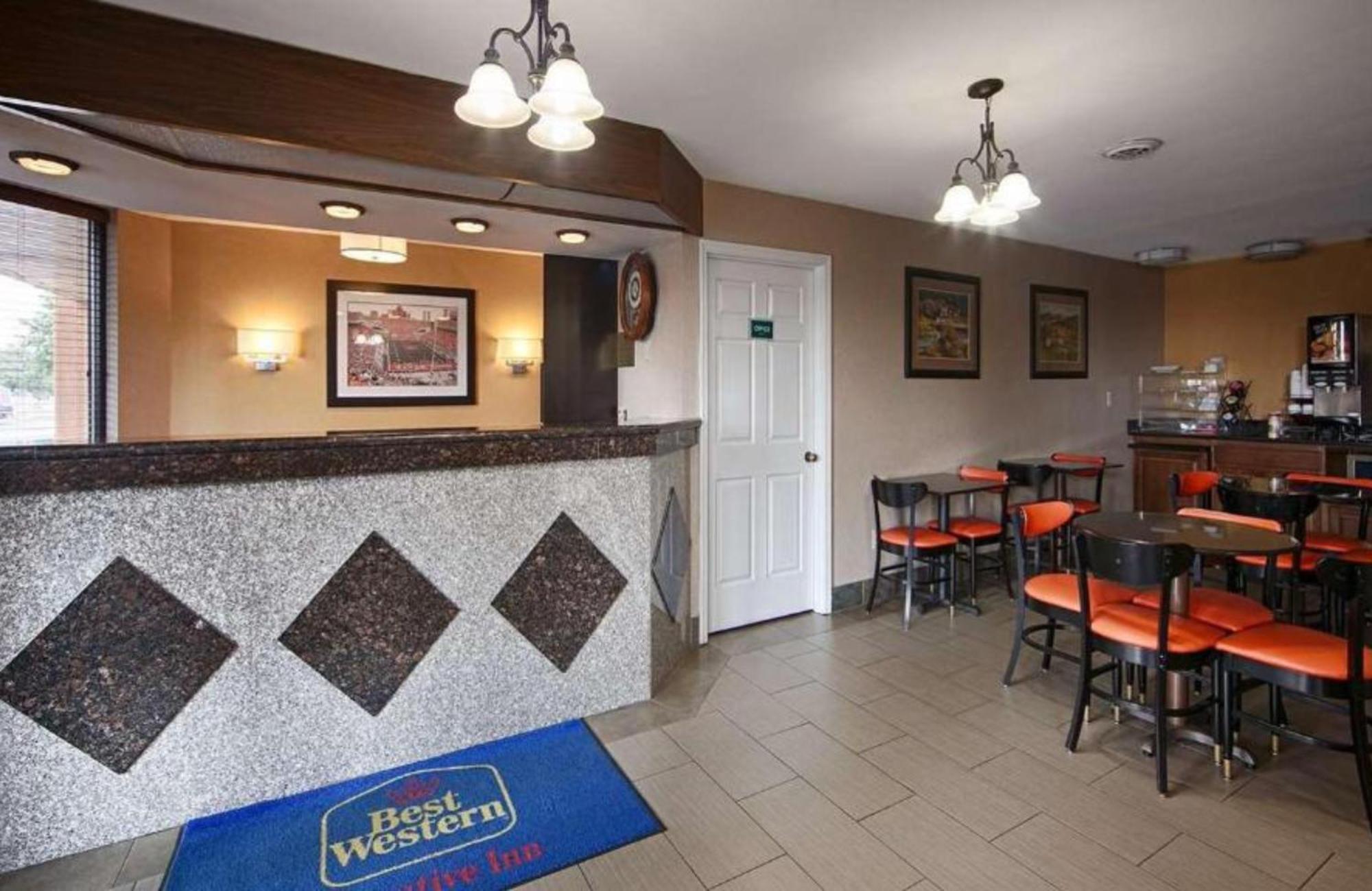 Best Western Executive Inn Grove Stadt Exterior foto