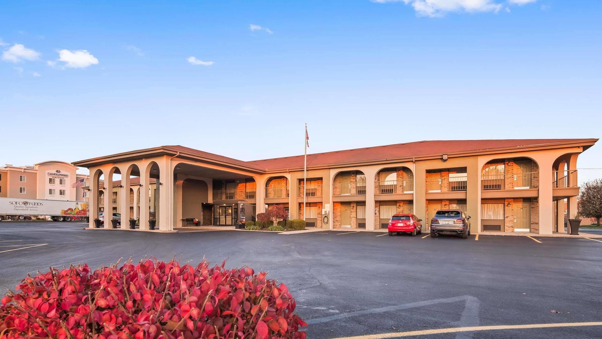 Best Western Executive Inn Grove Stadt Exterior foto